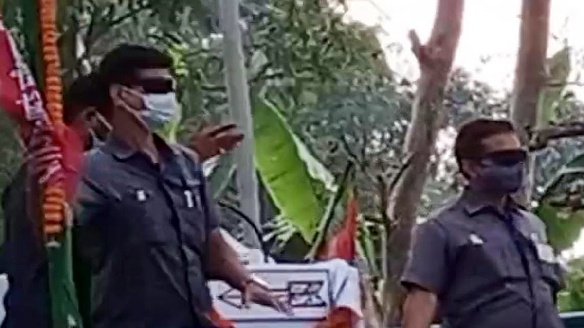 NDA wins 8 out of 10 seats onion thrown on Nitish Kumar