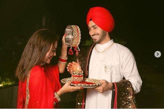 नेहा कक्कड़ और रोहनप्रीत