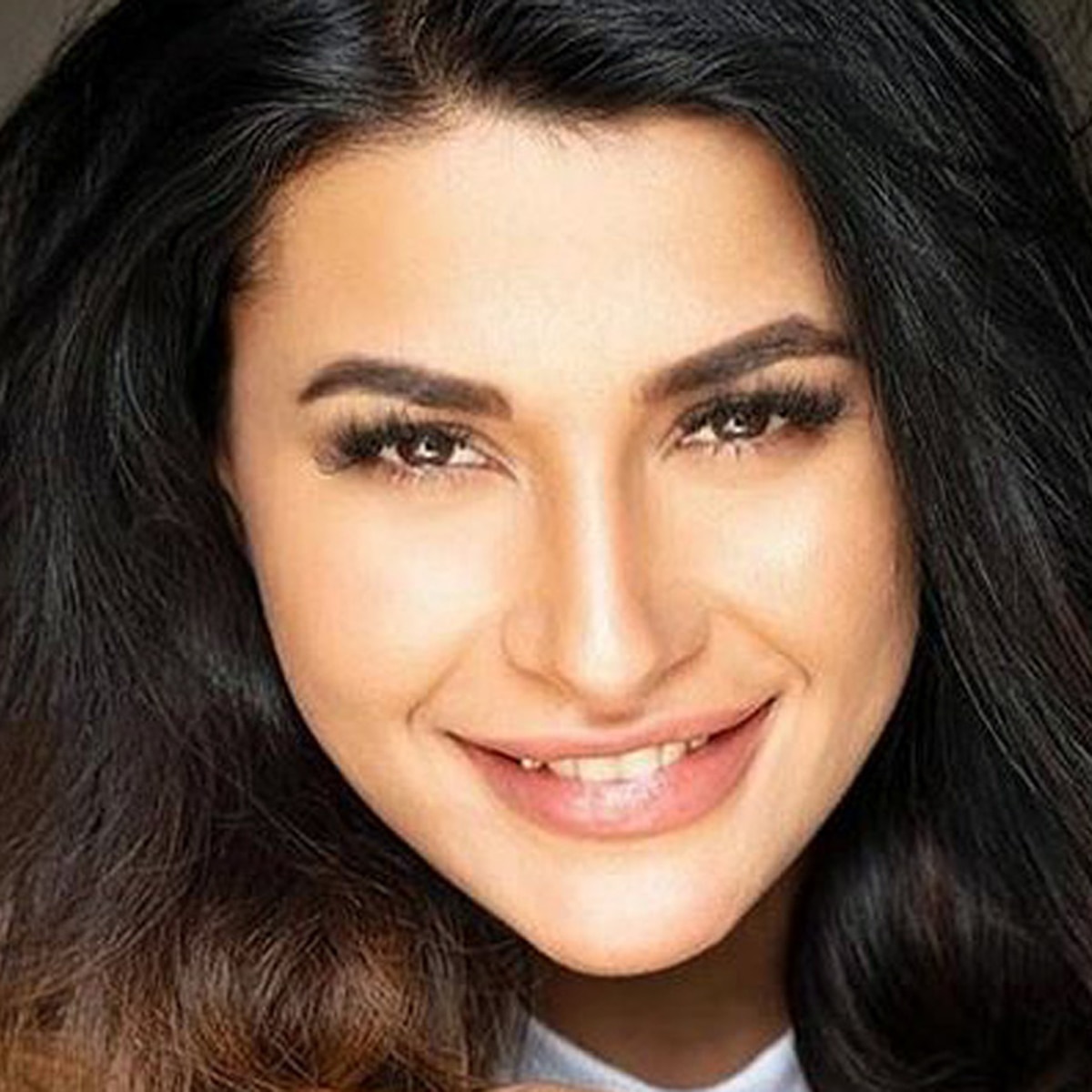 पवित्रा लव लाइफ