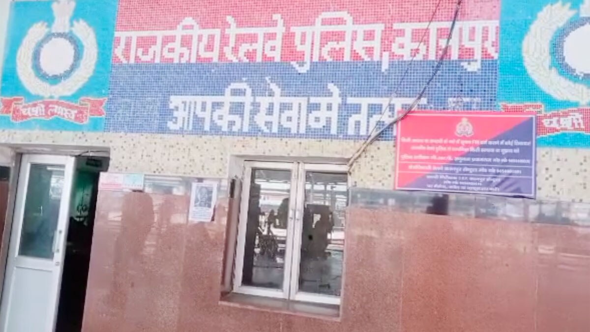 पुलिस स्टेशन (फोटो आजतक)