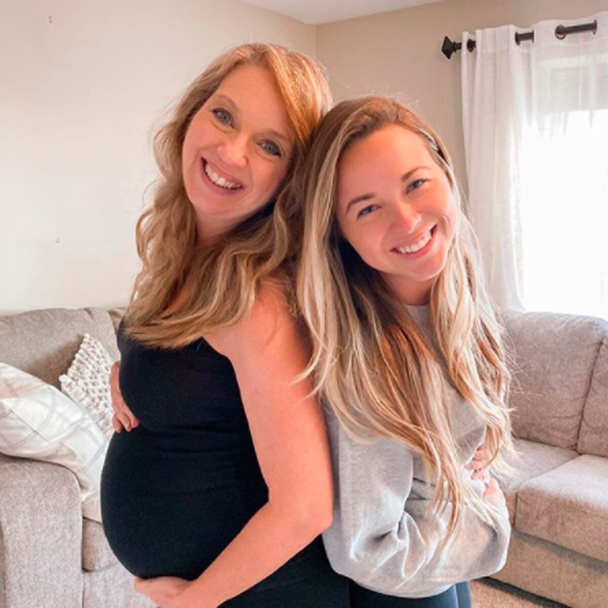 ब्रिएना अपनी मां के साथ