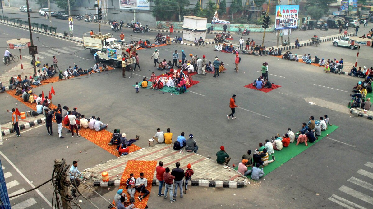 कृषि कानून के खिलाफ किसानों का गुस्‍सा. 