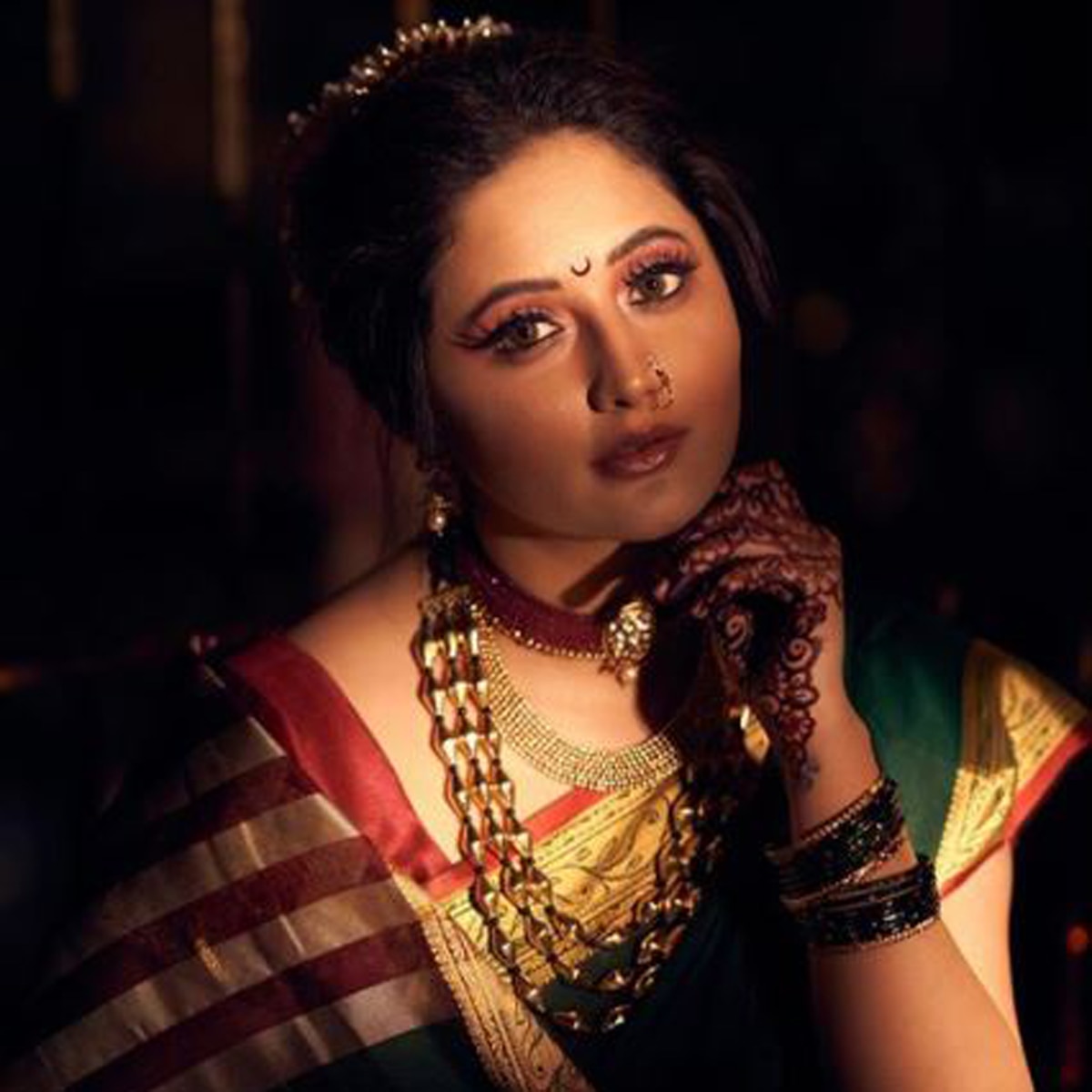 रश्मि देसाई