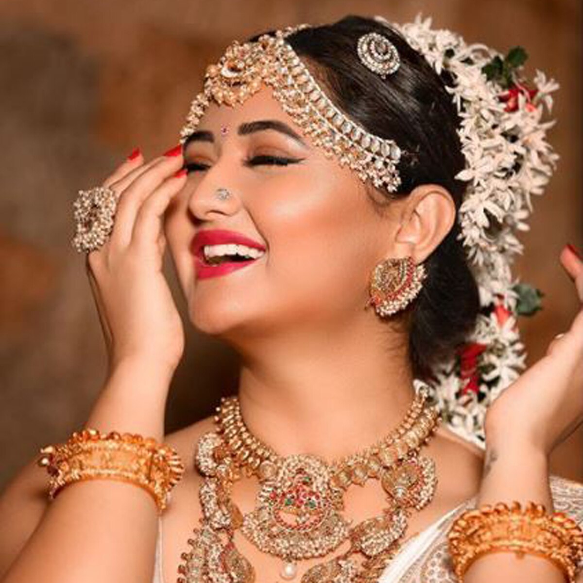 रश्मि देसाई