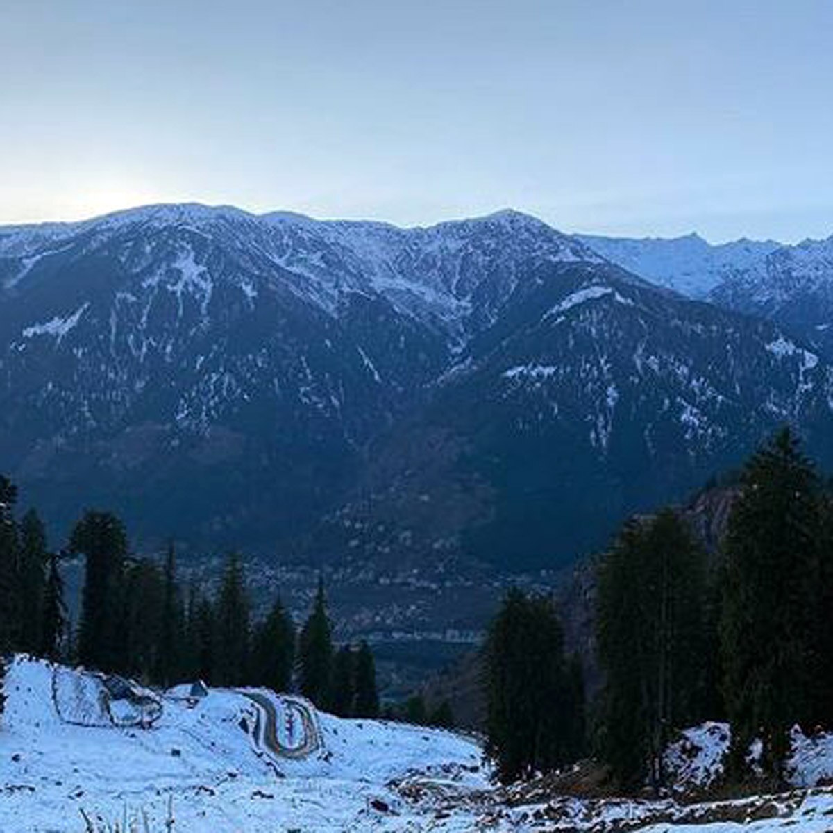 मनाली का दृश्य