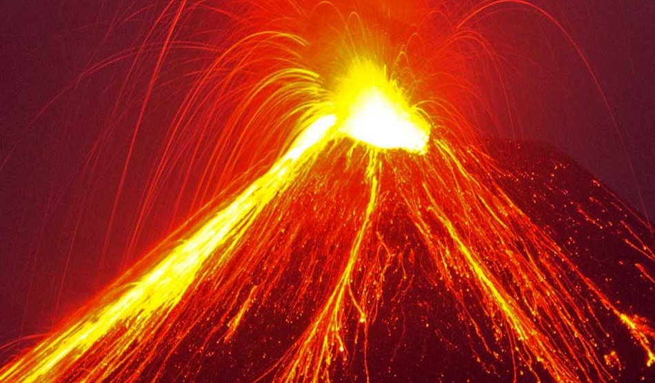 इंडोनेशिया में ज्वालामुखी विस्फोट