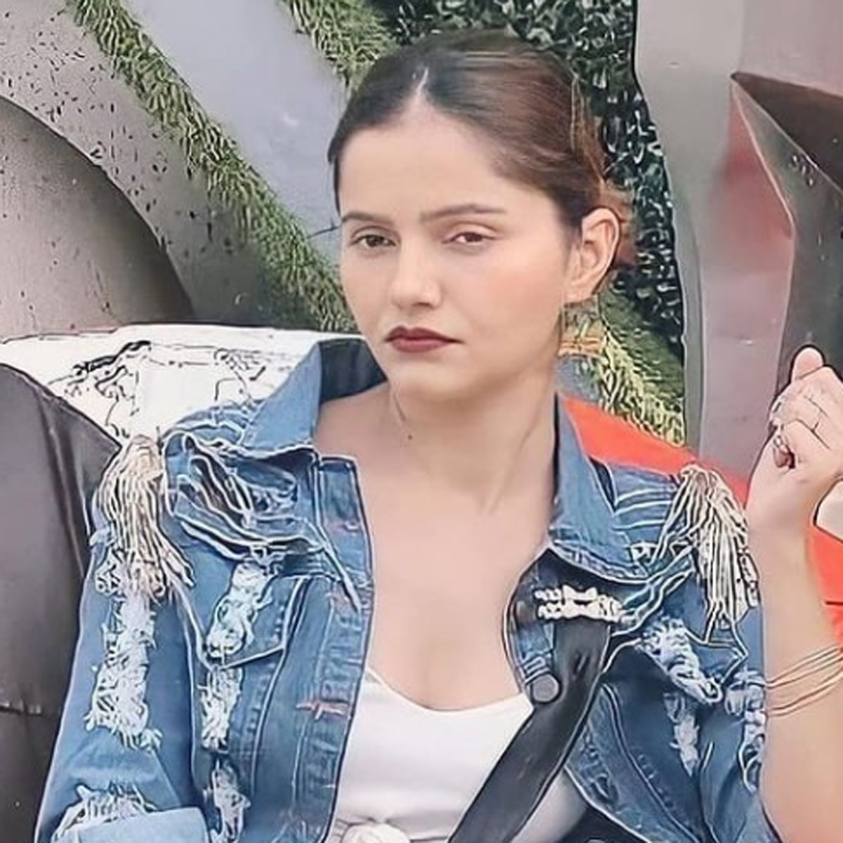 रुबीना द‍िलैक 