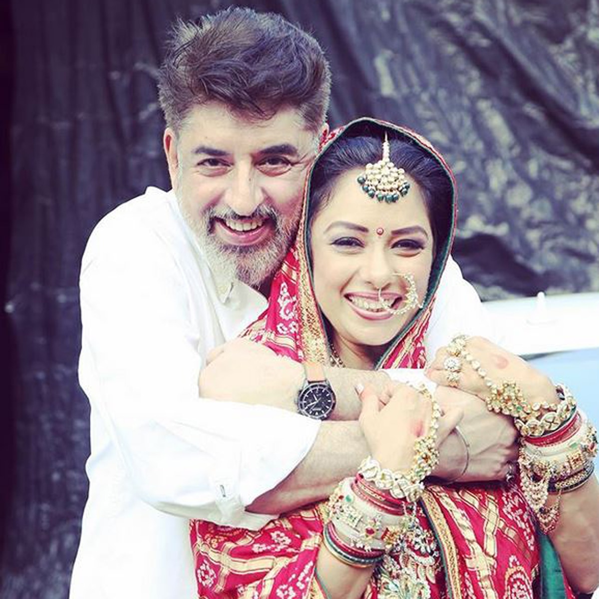 पति संग रुपाली गांगुली