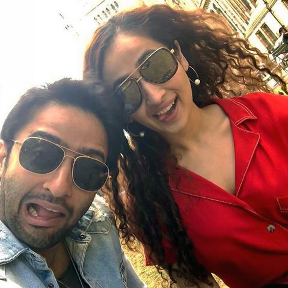 शाहीर संग रुचिका