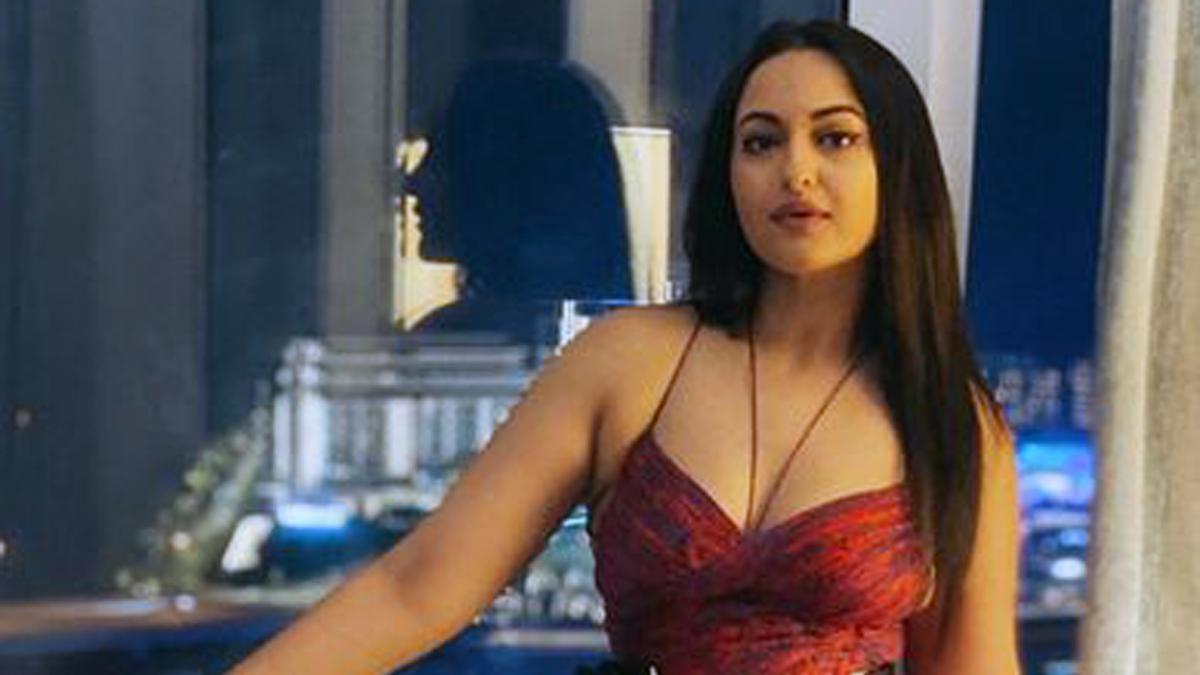 सोनाक्षी सिन्हा