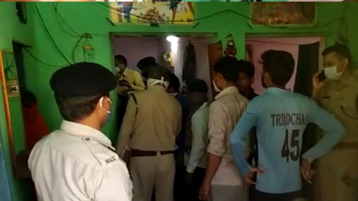 इस घर में म‍िले 5 शव.