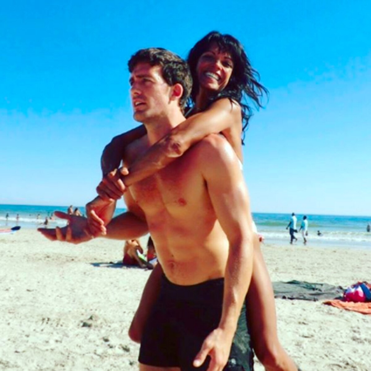 जेनी पॉवेल अपने बॉयफ्रेंड के साथ