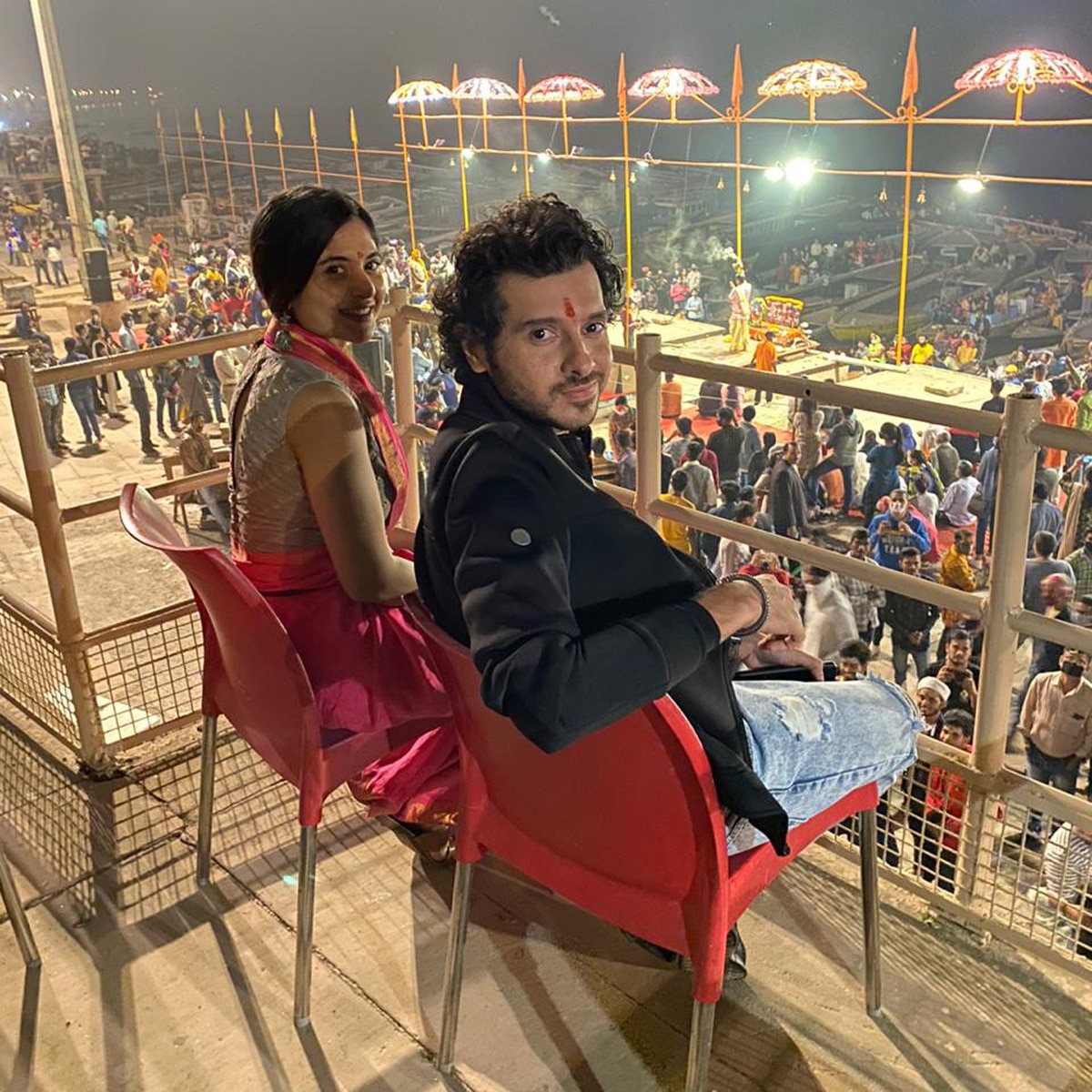 दिव्येंदु शर्मा और अंशुल चौहान