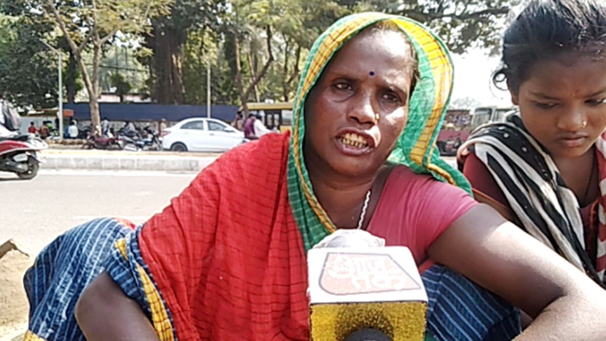 मुस्लिम महिलाओं ने बनाए महापर्व छठ के लिए मिट्टी के चूल्हे (फोटो आजतक)