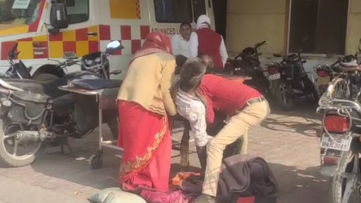 यूपी के गोंडा जिला अस्पताल का है वायरल वीडियो.