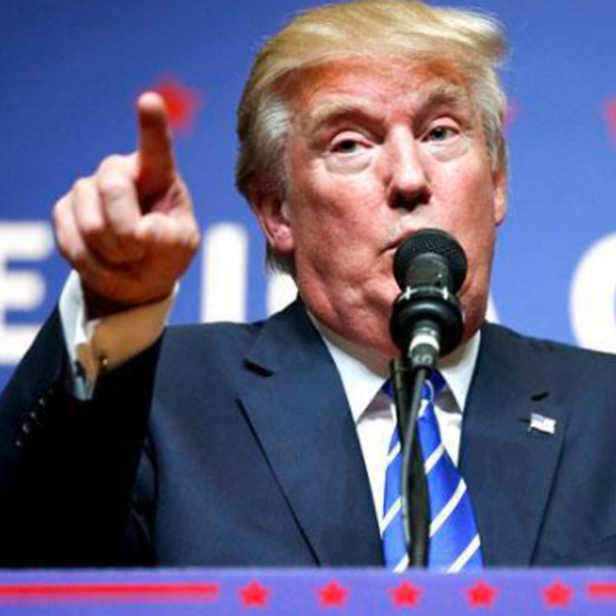 डोनाल्ड ट्रंप