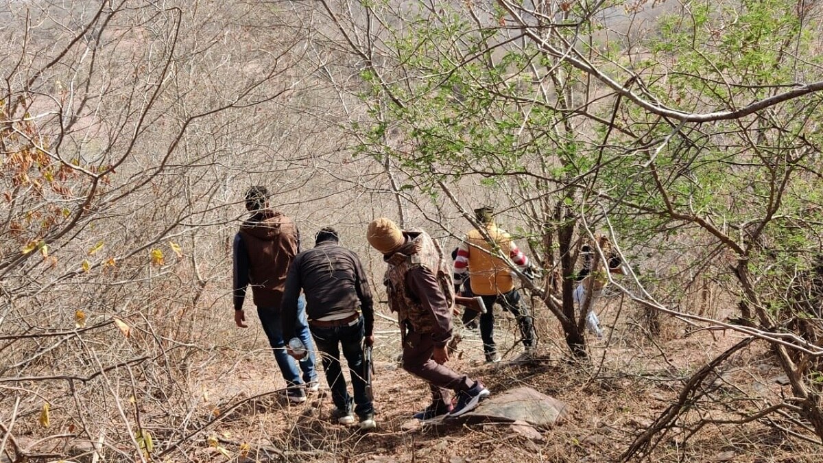 केशव गुर्जर के लिए सर्च ऑपरेशन जारी