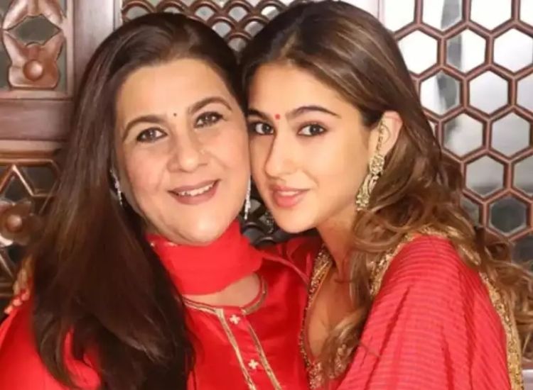 अमृता सिंह और सारा अली खान