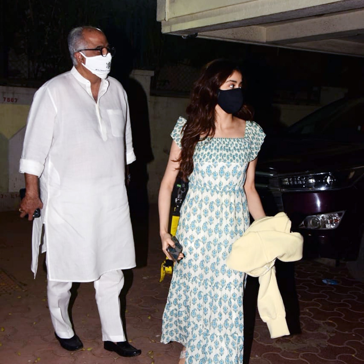 जाह्नवी कपूर और बोनी 