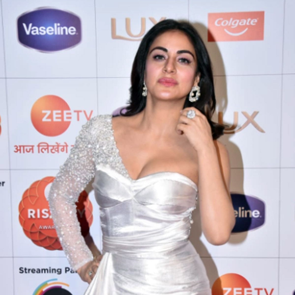 श्रद्धा आर्या