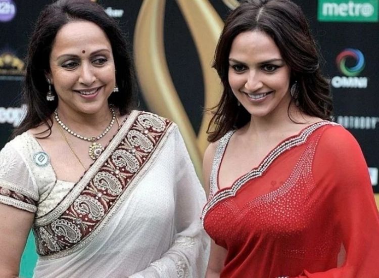 ईशा और हेमा मालिनी