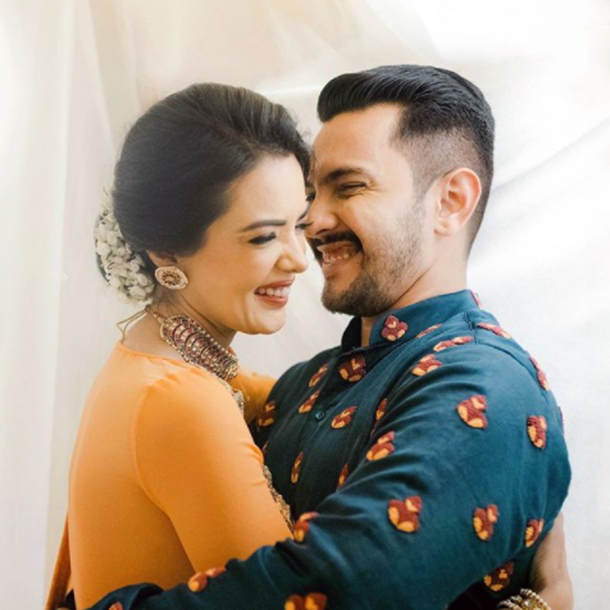 आदित्य संग श्वेता