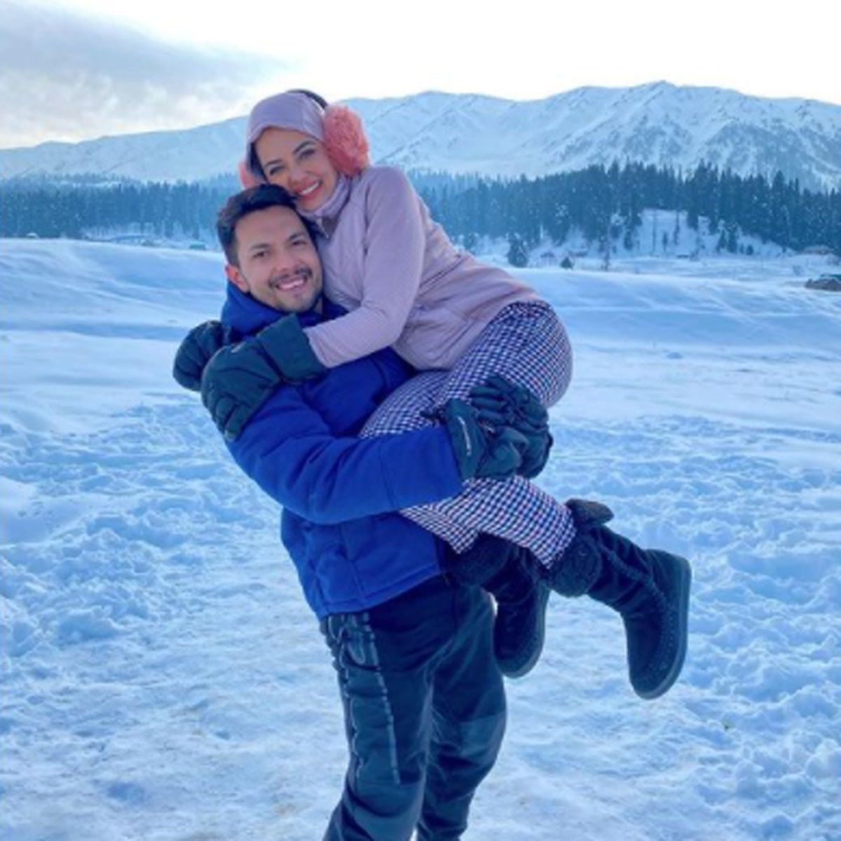 आद‍ित्य-श्वेता 