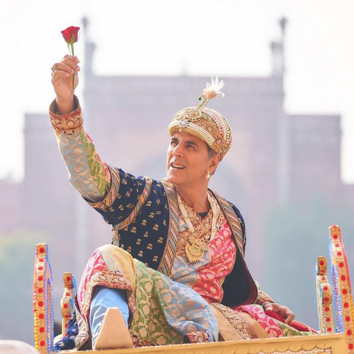 अक्षय और सारा