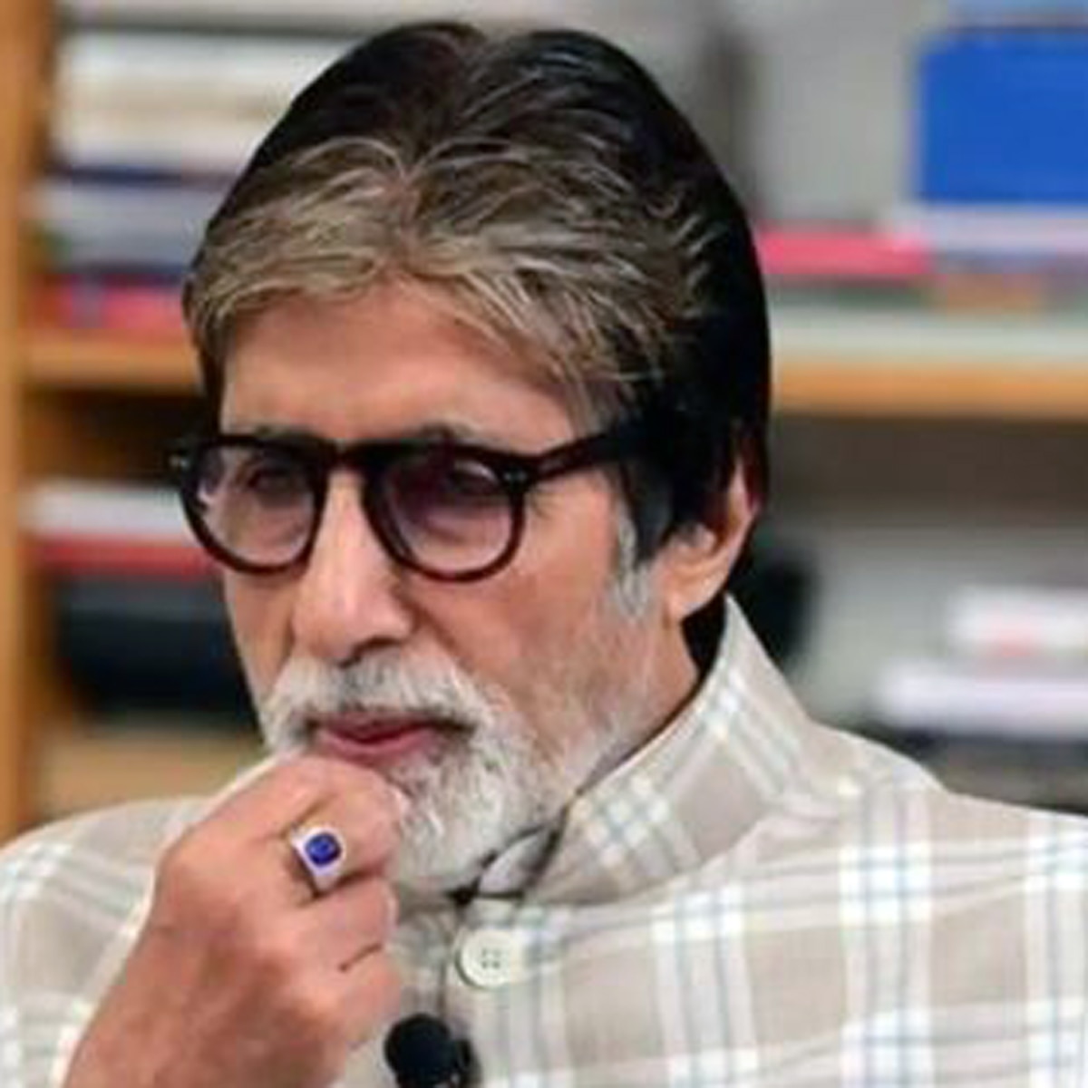 अमिताभ बच्चन