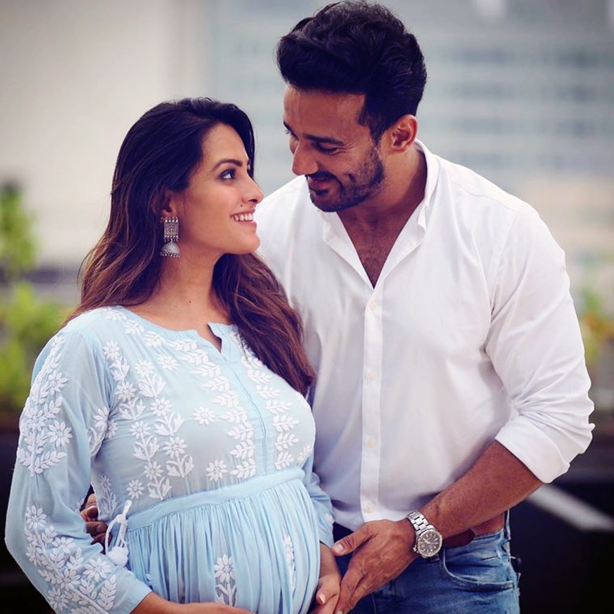 पति संग अनिता हसनंदानी