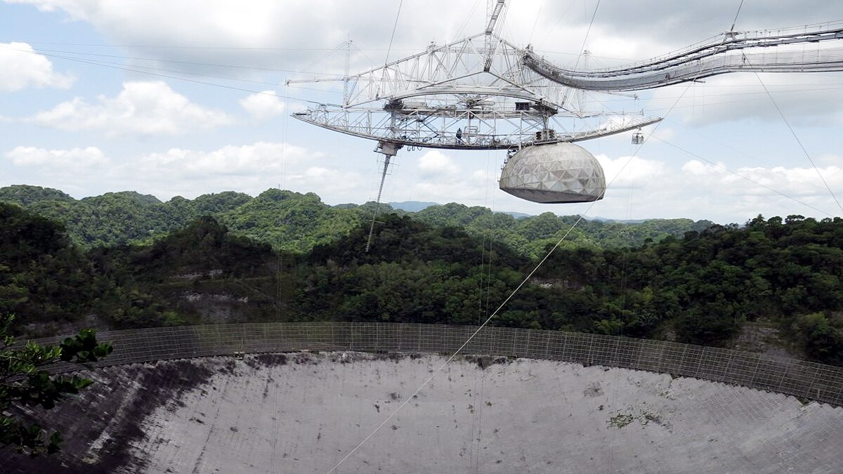 World Most Powerful Arecibo Observatory Fully broken