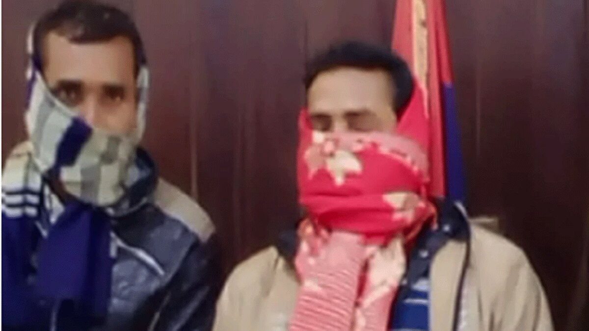 अवैध हथियार बनाने वाली फैक्ट्री का फंडाफोड़ (फोटो आजतक)