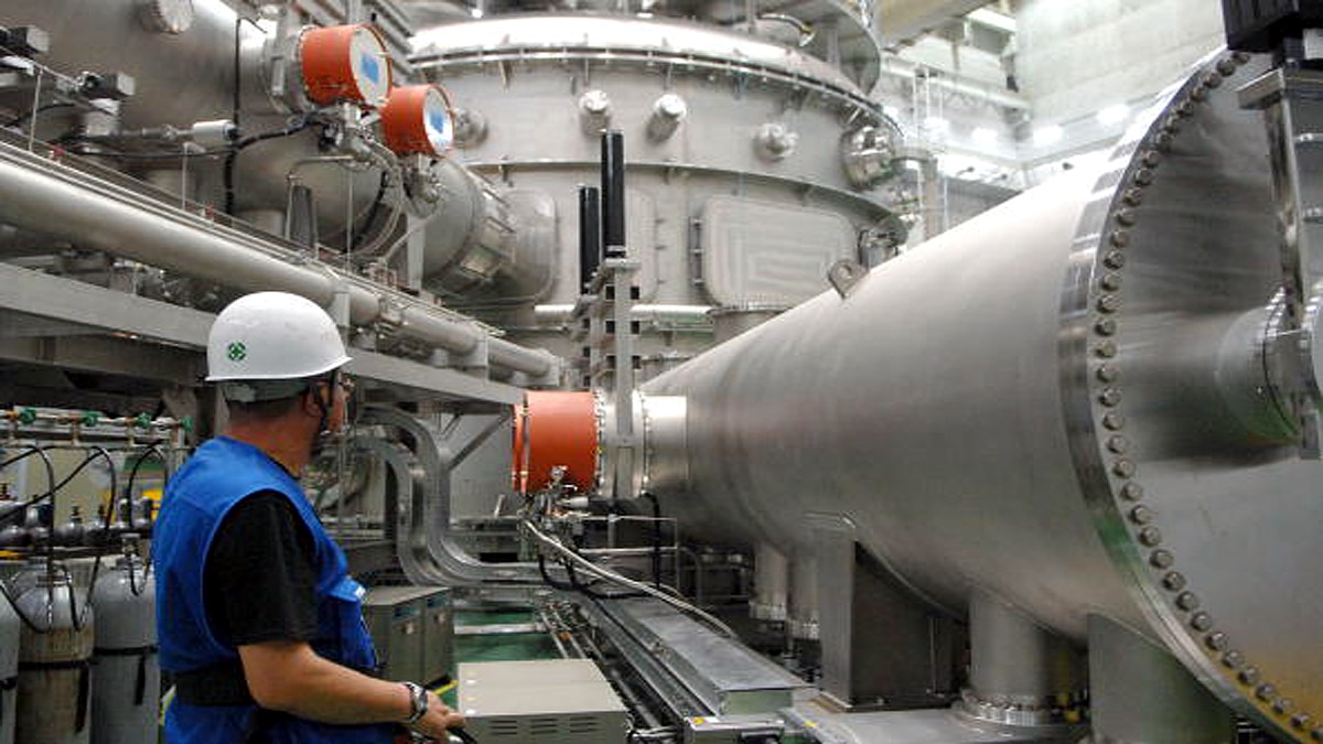 Artificial Sun sets new world record