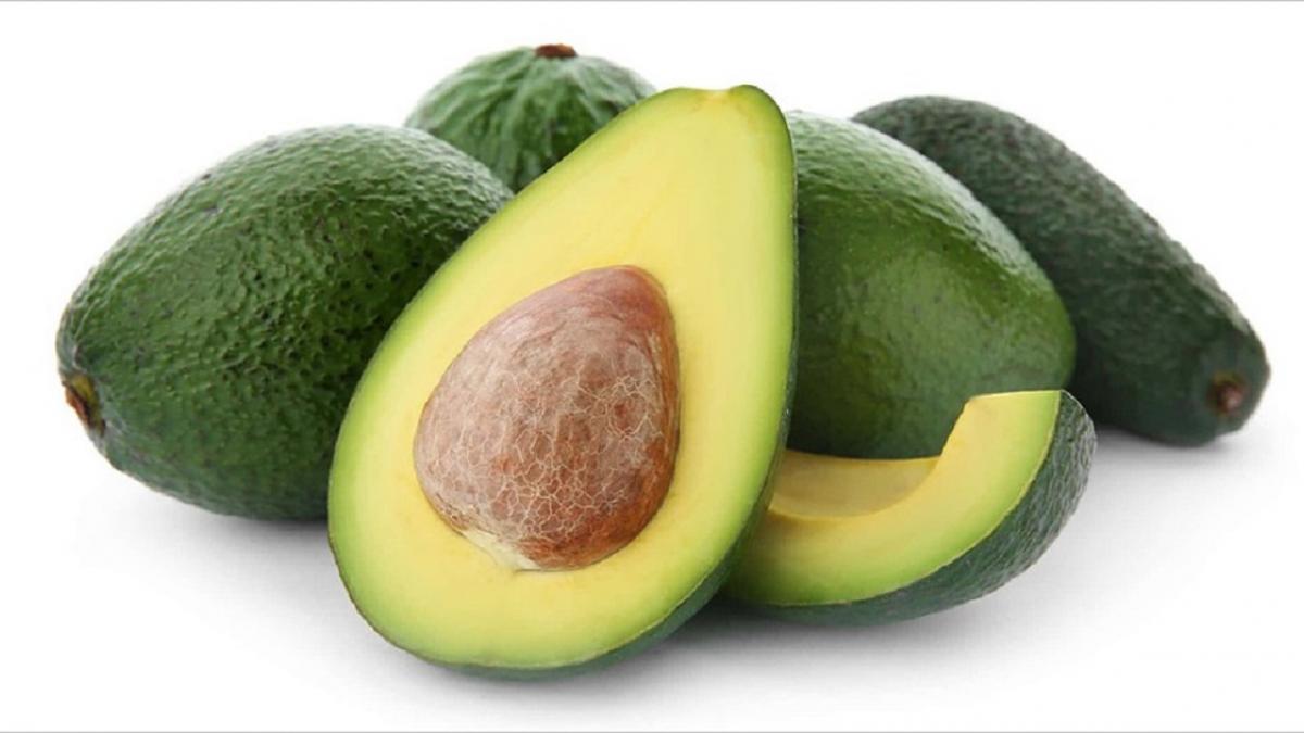 Avocado: हर दिन एवोकाडो खाने से आतों पर होता है कैसा असर? स्टडी में खुलासा - News AajTak