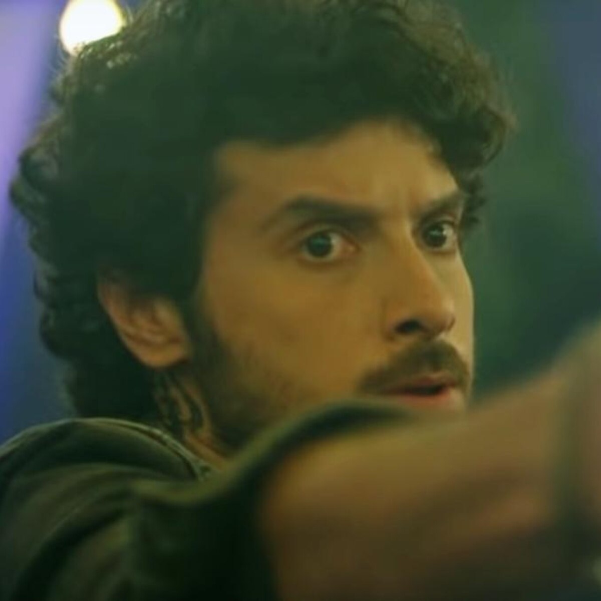 बिच्छू का खेल 