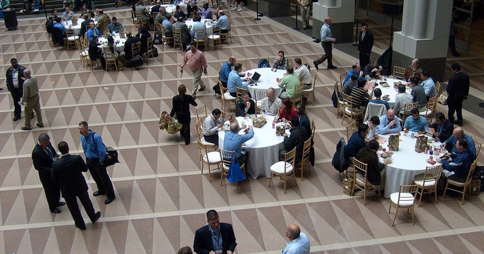 रेस्टोरेंट 2