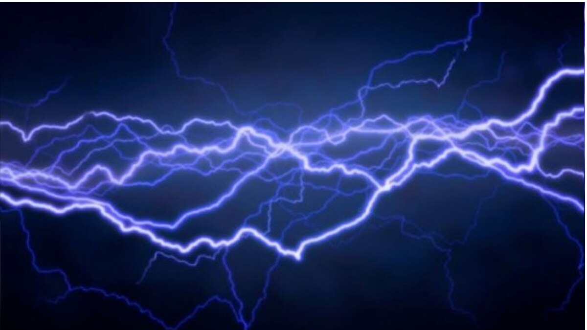 बिजली के ट्रांसफार्मर से छू गई बारात की रॉड लाइट, 3 लोगों की हो गई करंट से मौत 