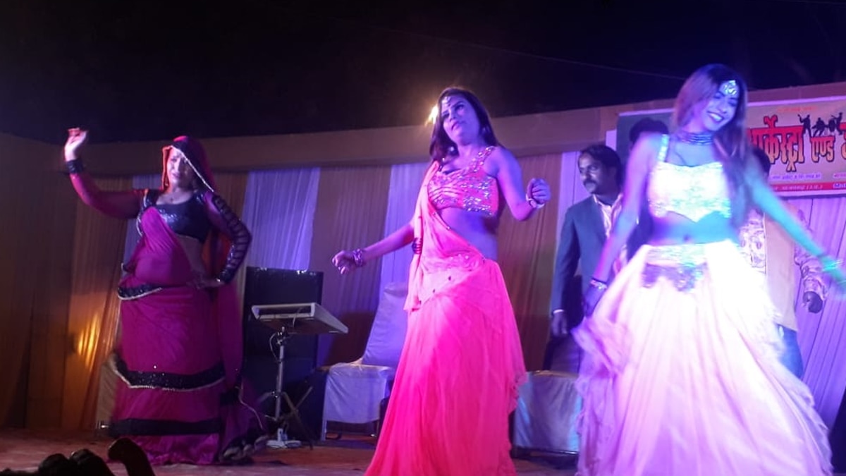 कोरोना गाइडलाइन का खुलेआम उल्लंघन