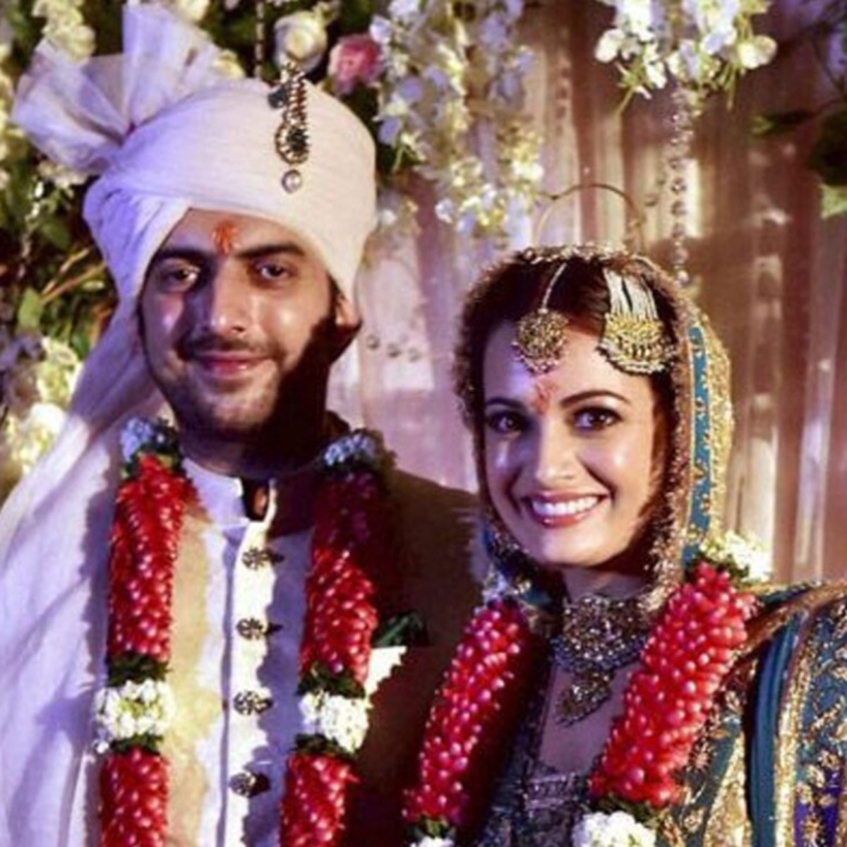 दीया म‍िर्जा-साह‍िल संघा  