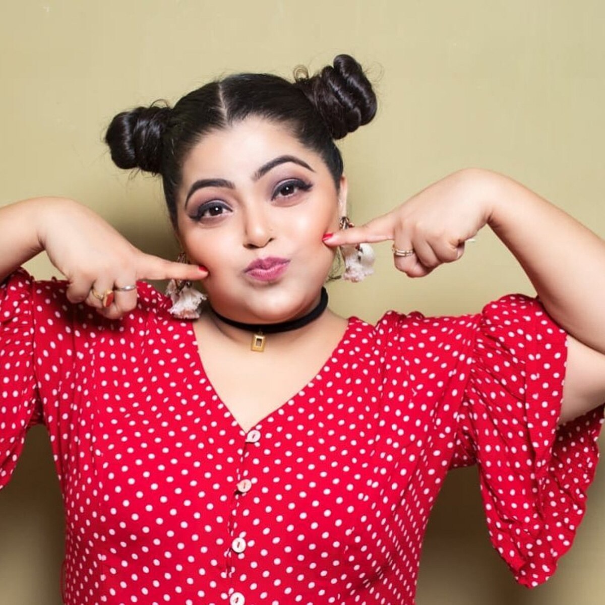 दिव्या भटनागर