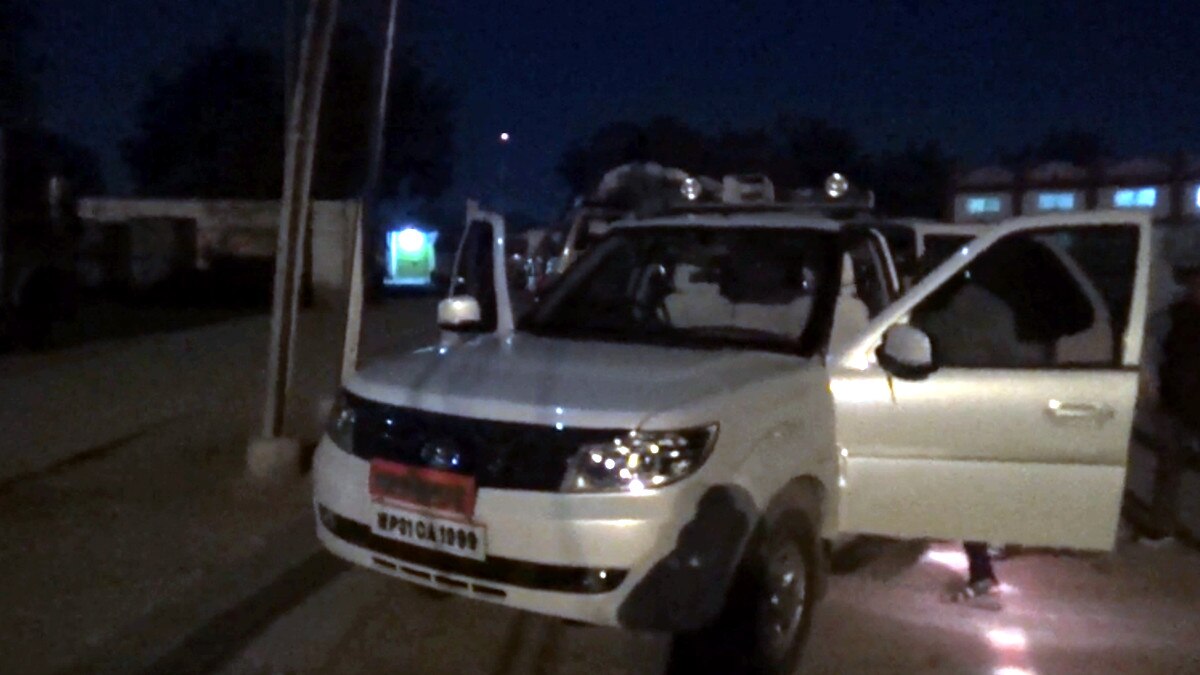 आधी रात को आम आदमी बनकर रैनबसेरा पहुंचे श्योपुर कलेक्टर, 200 मीटर दूर खड़ी की सरकारी गाड़ी 