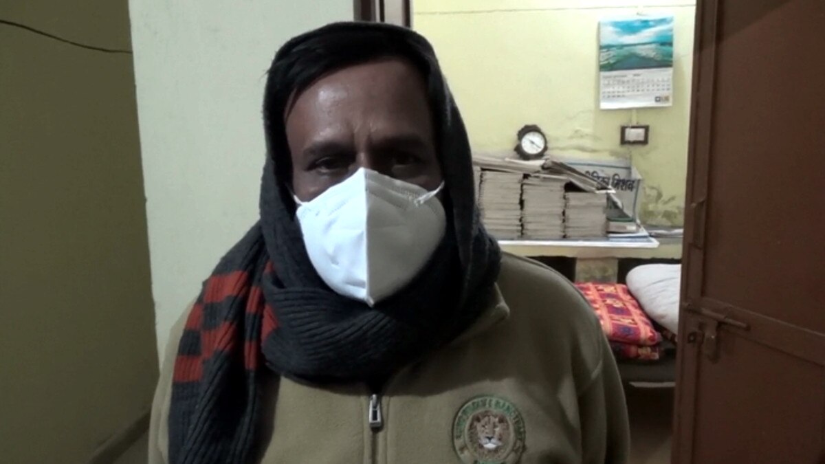 आधी रात को आम आदमी बनकर रैनबसेरा पहुंचे श्योपुर कलेक्टर, 200 मीटर दूर खड़ी की सरकारी गाड़ी 