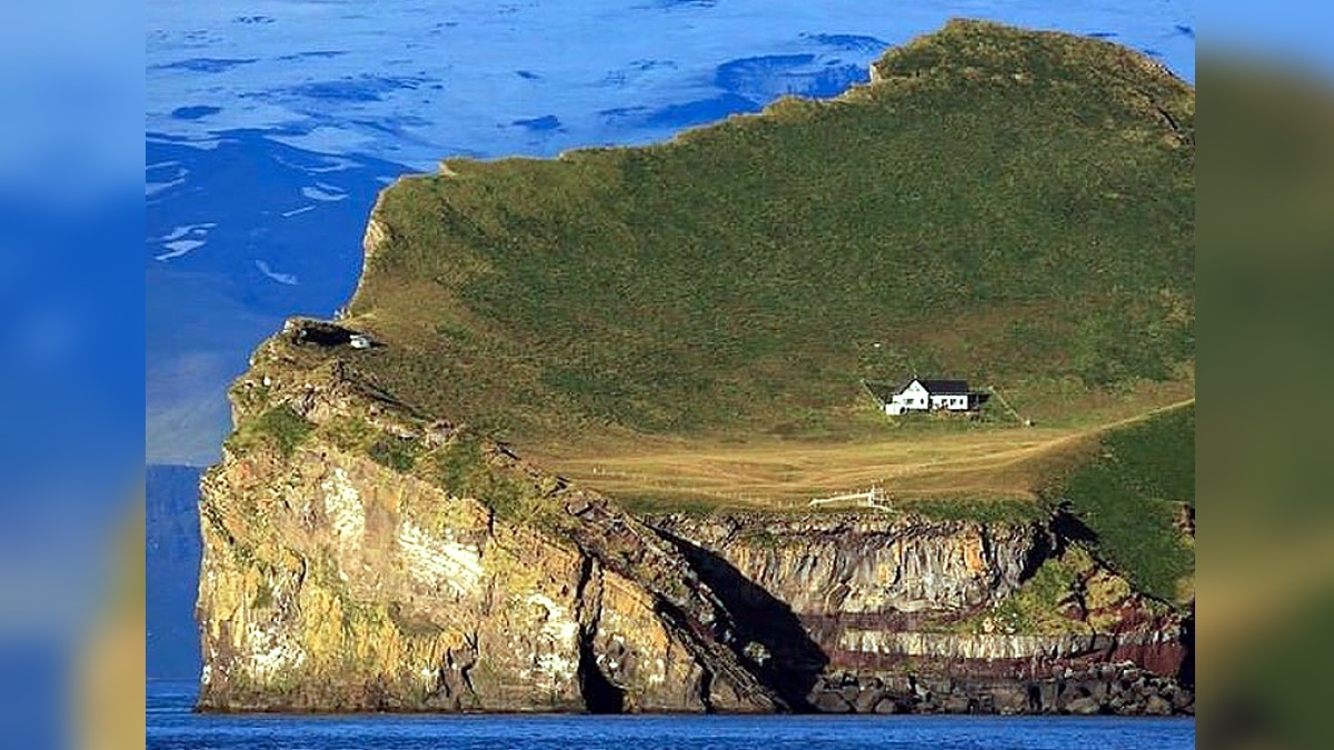 Elliðaey World Loneliest House on small deserted Island
