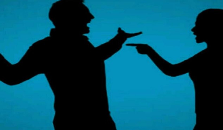 दांत से काट दी पत्नी की जुबान, हालत गंभीर दांत से काट दी पत्नी की जुबान, हालत गंभीर