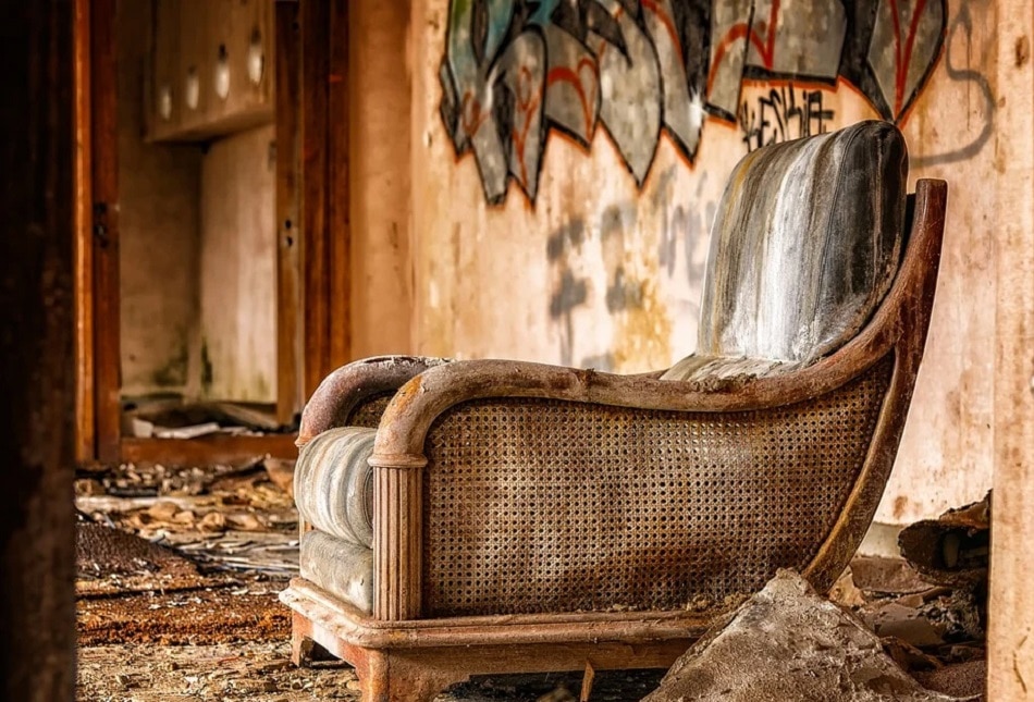 फर्नीचर