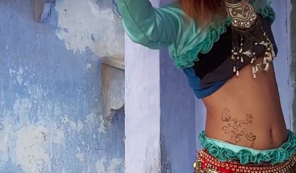 बेली डांस के आगे शकीरा भी फेल