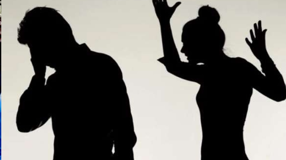 कोर्ट परिसर में ही पत्‍नी ने पति को मारा तमाचा, जमकर हुई हाथापाई 