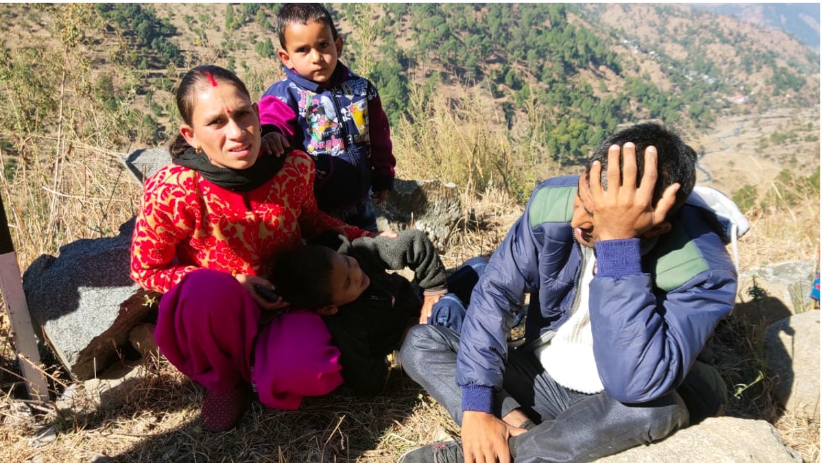 सामूहिक भोजन के बाद मचा हड़कंप, लोगों को होने लगे खून के दस्‍त और उल्‍ट‍ियां 