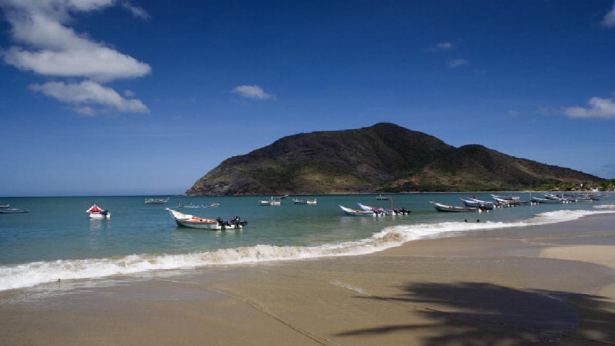 समुद्र तट पर मछुआरे को मिला सोना