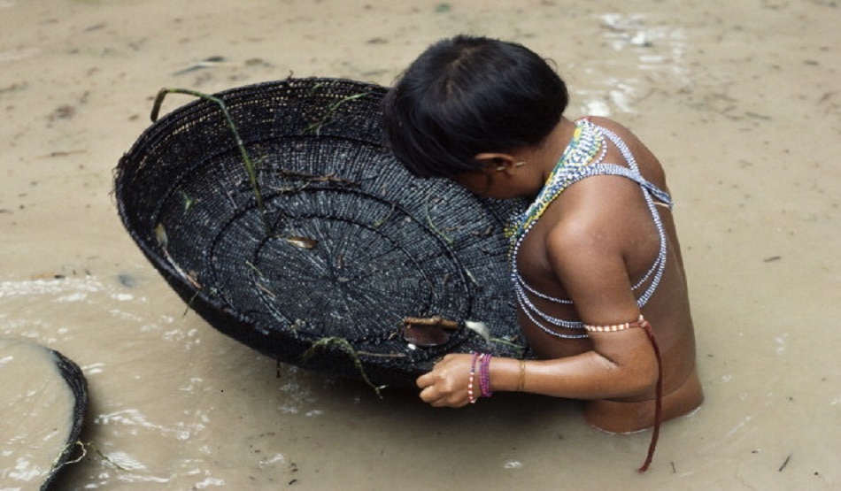 समुद्र तट पर मछुआरे को मिला सोना